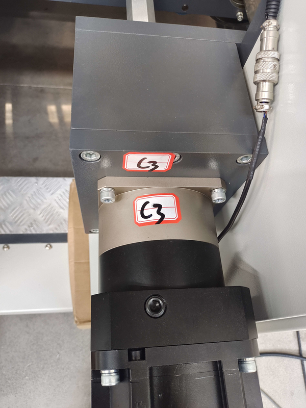 ตัวละลายกาวกล่องกระดาษลูกฟูกเครื่องวางโฟลเดอร์ 420mm-1900mm